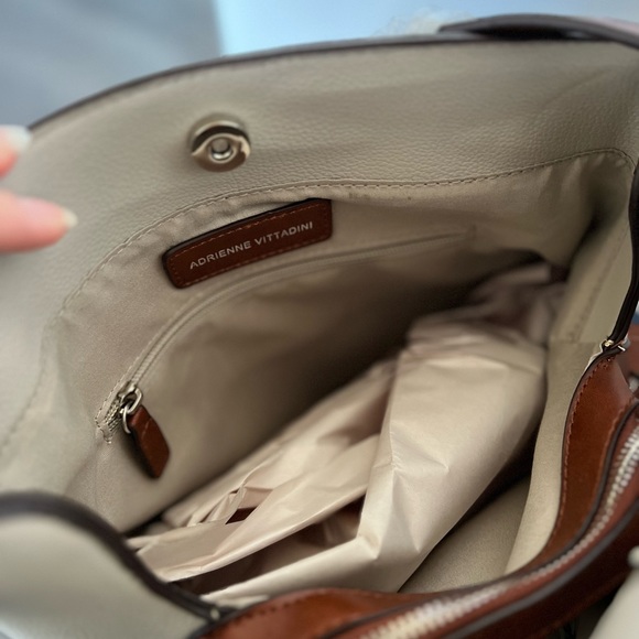 Adrienne Vittadini Tri-color Handbag - Picture 9 of 11